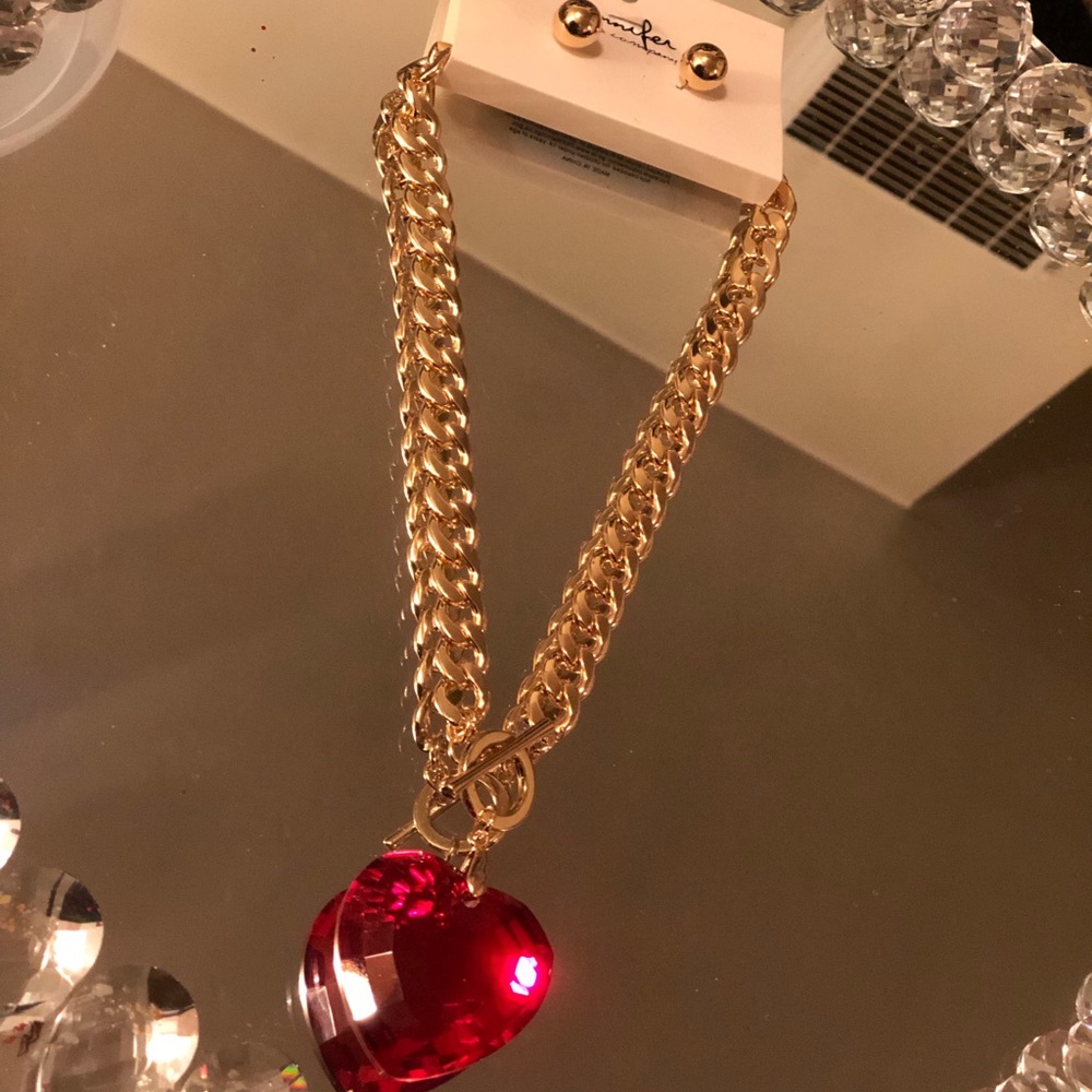 Red heart pendant necklace set